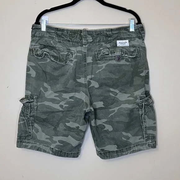 Abercrombie Fitch Camo Cargo Pockets Heavyweight Shorts Men's